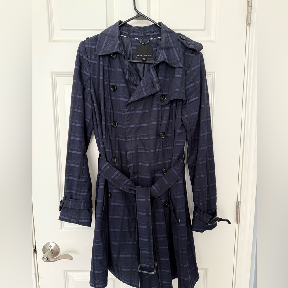 Banana Republic Women’s Trench Coat size M